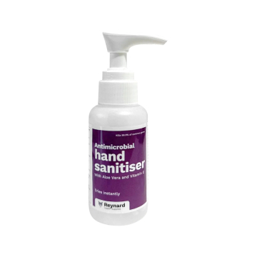 Un flacon pompe blanc de 60 ml de Dsinfectant pour les mains antimicrobien Reynard avec une étiquette violette, mettant en avant l'aloe vera, la vitamine E et le séchage instantané.